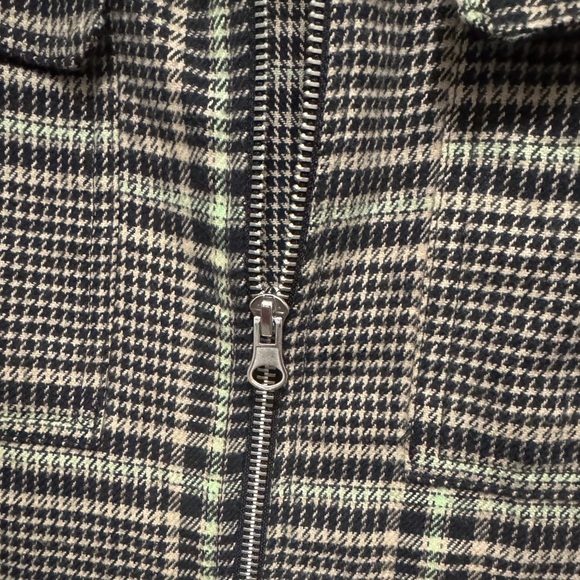 H&M Plaid Utility Jacket Size Small - Picture 3 of 5